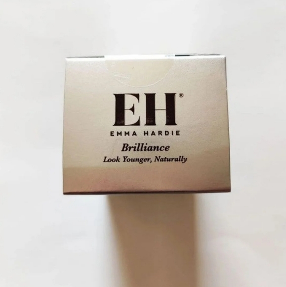 Emma Hardie brilliance facial oil - Picture 6 of 7